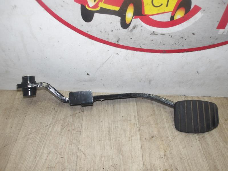 Pedale de frein RENAULT CLIO 4 PHASE 1 Essence - 1