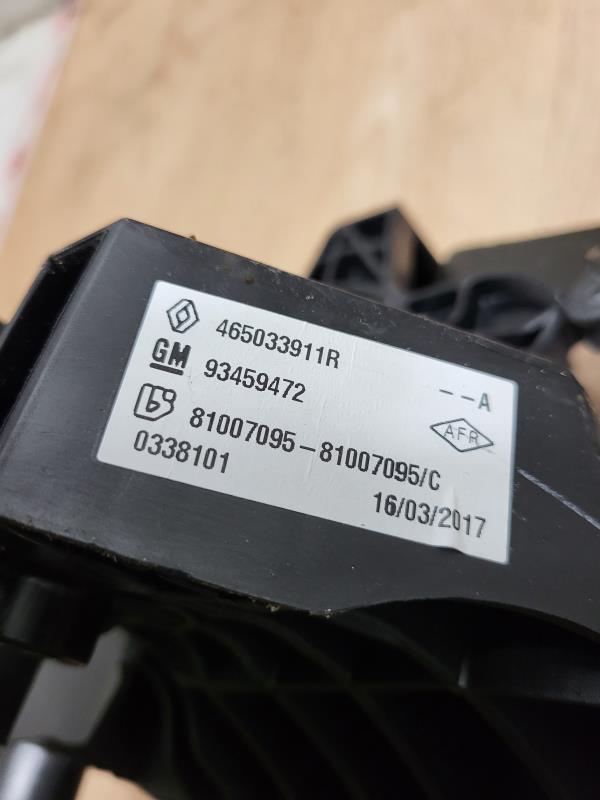 Pedale d'embrayage FIAT TALENTO Diesel - 1