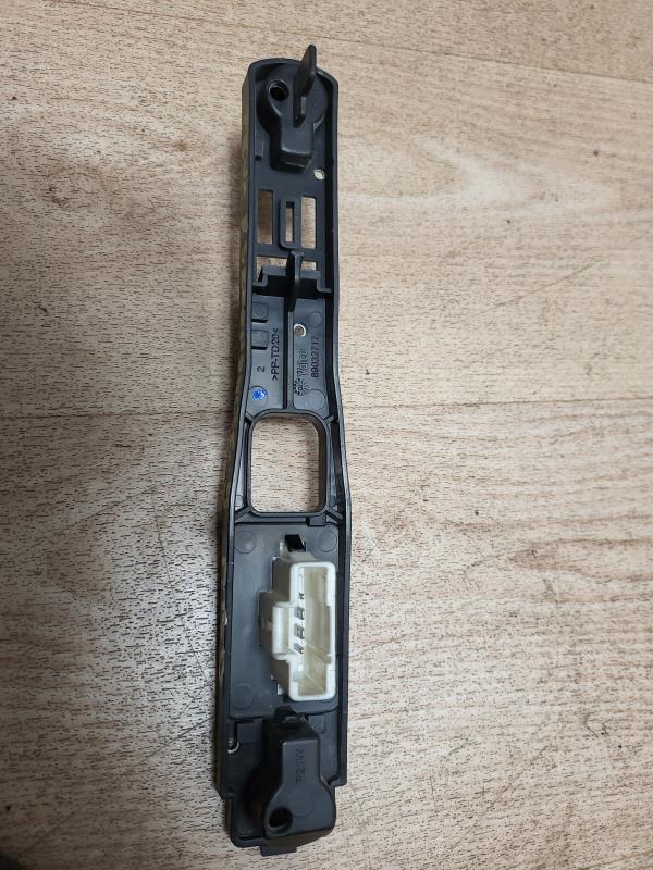 Base portalampade fanale posteriore destro CITROEN C5 1 PHASE 2 Diésel - 1