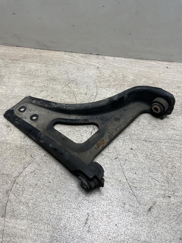 Triangle avant droit RENAULT TWINGO 1 PHASE 3 Essence - 1