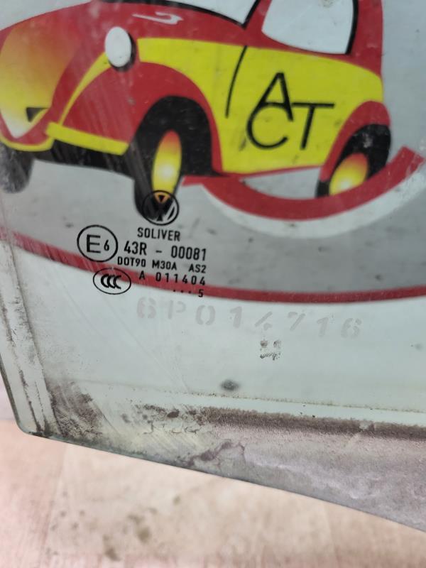 Vetro posteriore destro VOLKSWAGEN PASSAT 5 Diésel - 1