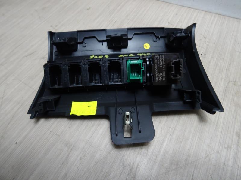 Comando regolazione altezza fari PEUGEOT 2008 2 Diésel - 1