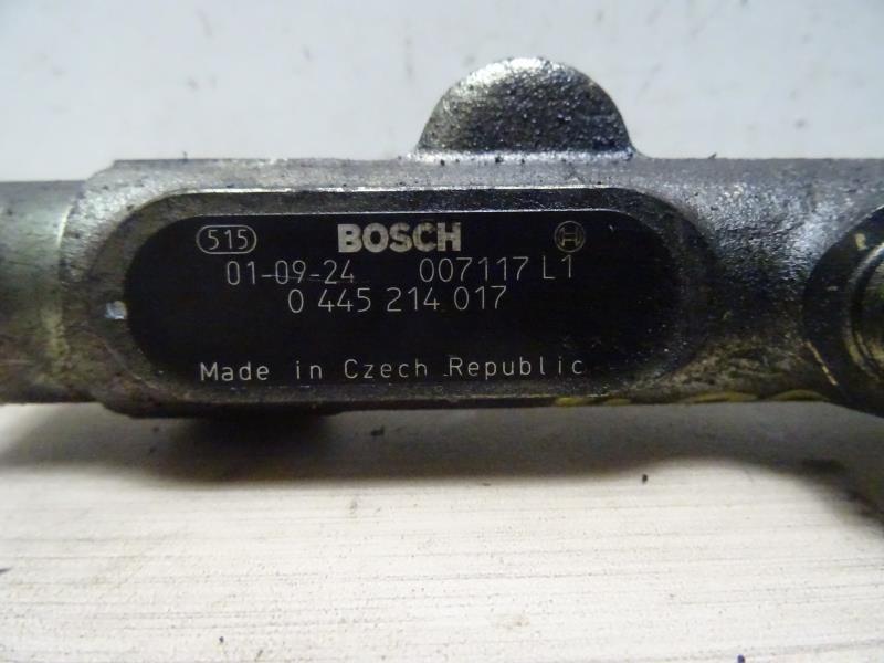 Rampe injection PEUGEOT 406 COUPE Diesel - 1