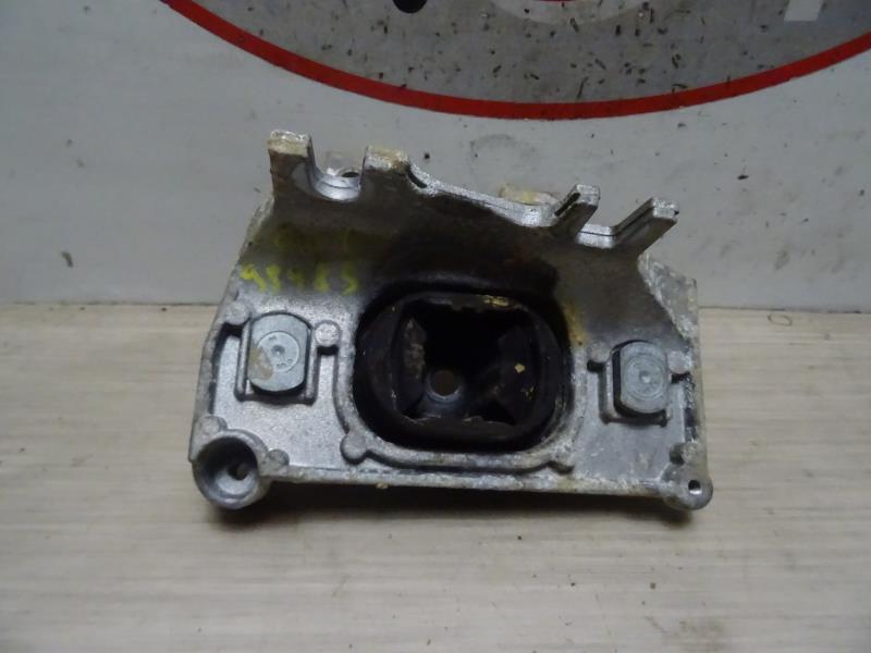 Support moteur RENAULT CLIO 4 PHASE 2 Diesel - 1