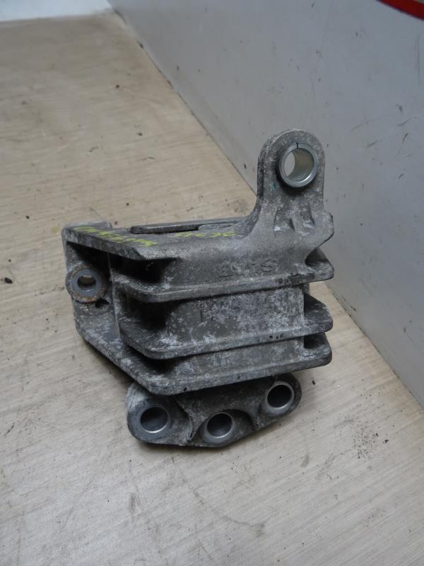 Support moteur droit SAAB 9.3 2 SPORT HATCH PHASE 2 BREAK Diesel - 1