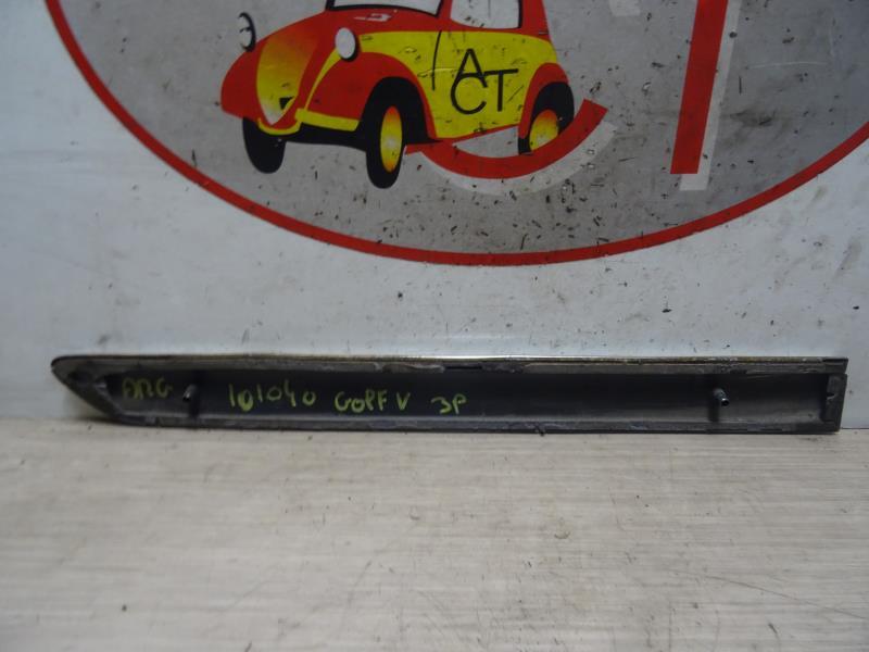 Modanatura parafango posteriore sinistro VOLKSWAGEN GOLF 5 Diésel - 1