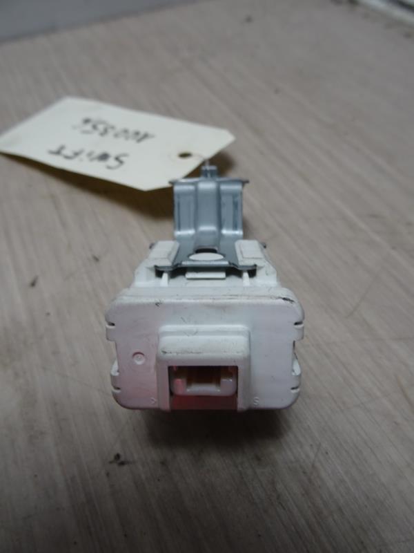 Boitier de centralisation SUZUKI SWIFT 3 Diesel - 1