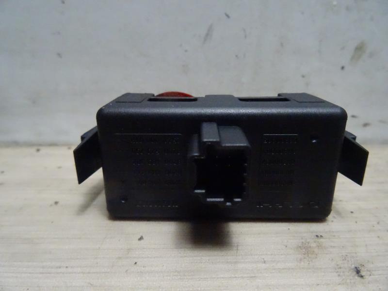 Bouton de warning RENAULT CLIO 3 PHASE 1 Diesel - 1