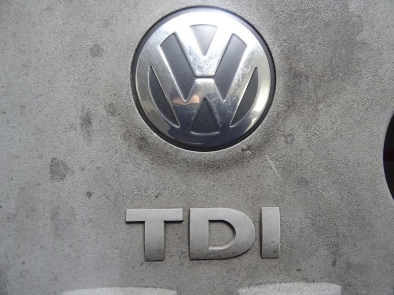 Cache moteur  VOLKSWAGEN PASSAT 5  - 1