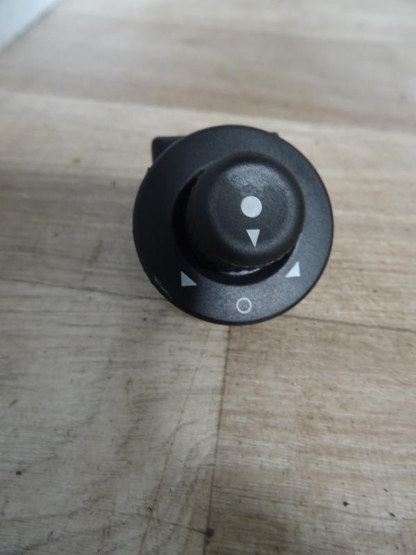 Commande retroviseurs CITROEN C3 1 PHASE 2 Essence - 1