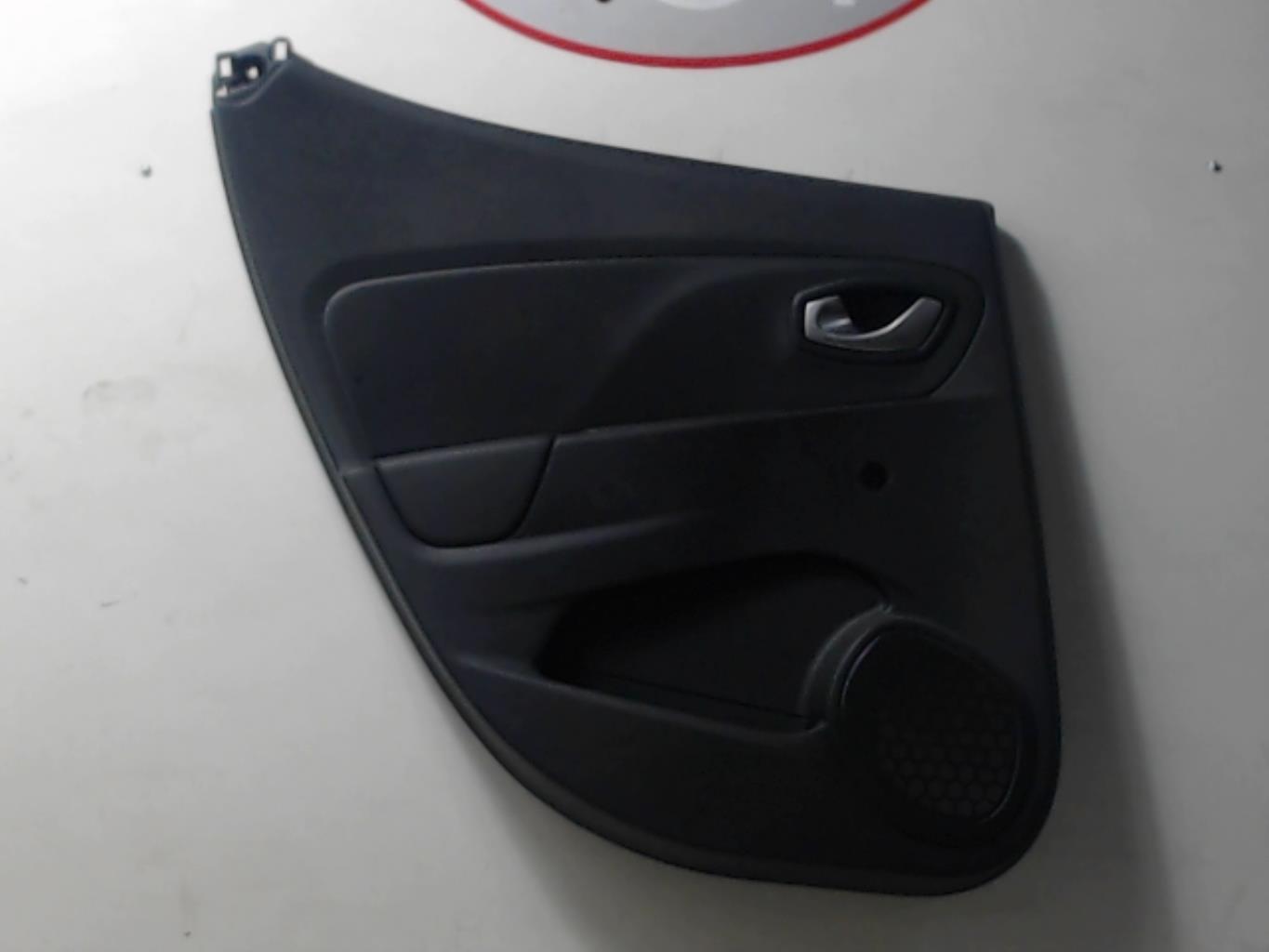 Pannello portiera posteriore sinistro RENAULT CLIO 4 PHASE 2 Diésel - 1