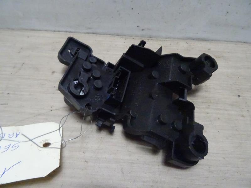Base portalampade fanale posteriore destro BMW SERIE 1 E82 COUPE Diésel - 1