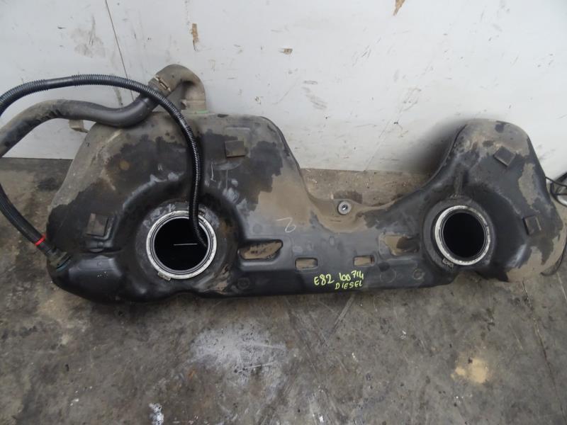 Reservoir BMW SERIE 1 E82 COUPE Diesel - 1