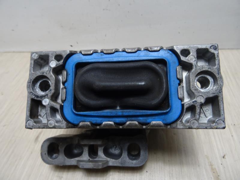 Supporto motore destro VOLKSWAGEN PASSAT 5  - 1