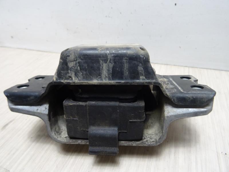 Supporto motore sinistro VOLKSWAGEN PASSAT 5  - 1
