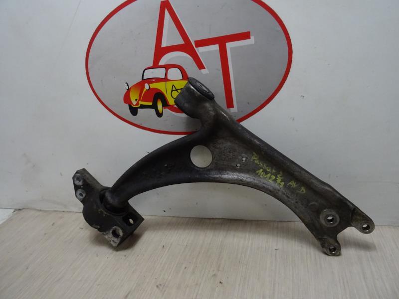 Triangle avant droit VOLKSWAGEN PASSAT 5  - 1