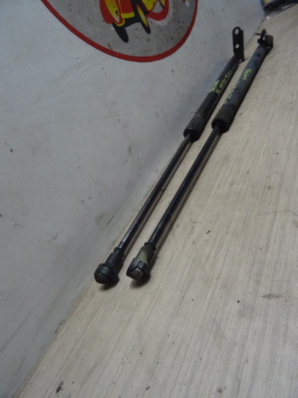 Molla a gas cofano NISSAN ALMERA TINO PHASE 2 Diésel - 1