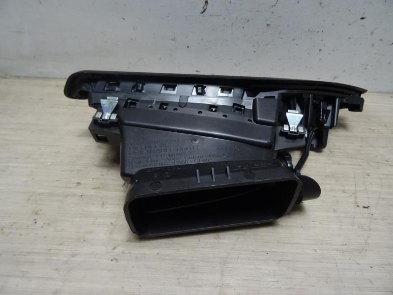 Bocchetta aerazione cruscotto anteriore destra PEUGEOT 208 1 PHASE 1 Diésel - 1