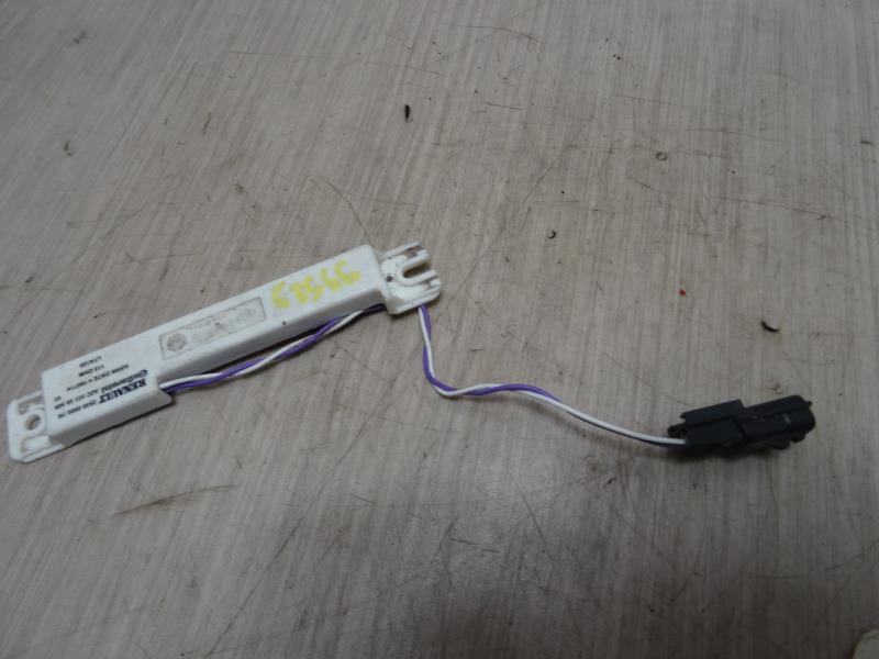 Antenne RENAULT MEGANE 3 PHASE 3 Diesel - 1