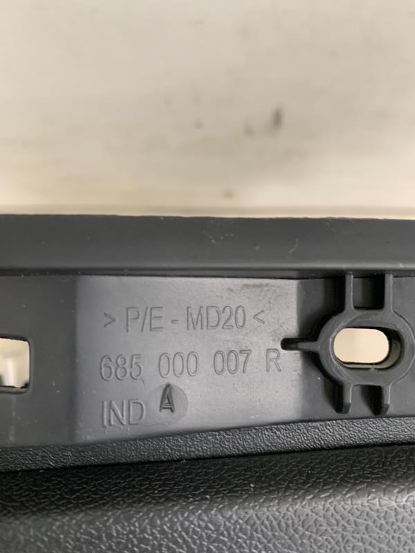 Boite a gants RENAULT MEGANE 3 PHASE 3 Diesel - 1