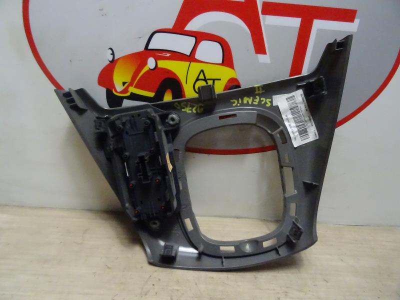 Bouton de warning RENAULT SCENIC 2 PHASE 2 Diesel - 1