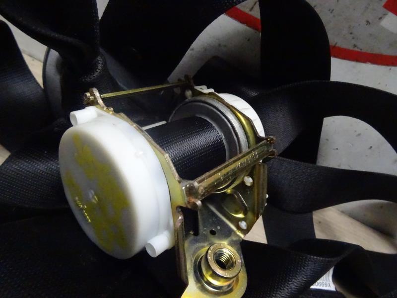 Ceinture avant droit BMW X3 E83 PHASE 1 Diesel - 1