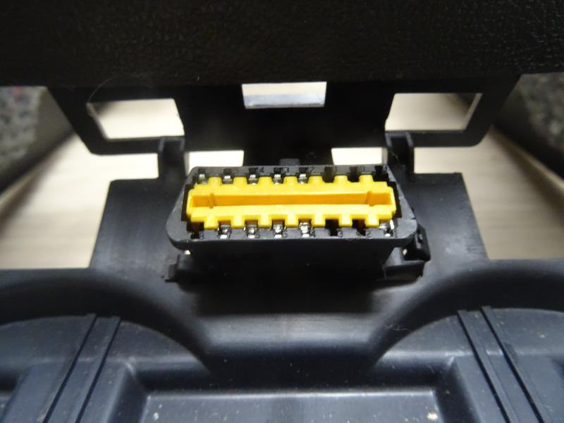 Consolle centrale (interno in plastica) RENAULT GRAND SCENIC 3 PHASE 1 Diésel - 1
