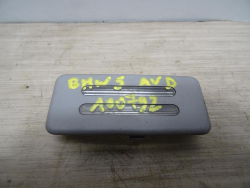 Eclairage de plafonnier BMW SERIE 5 E60 PHASE 2 Diesel - 1
