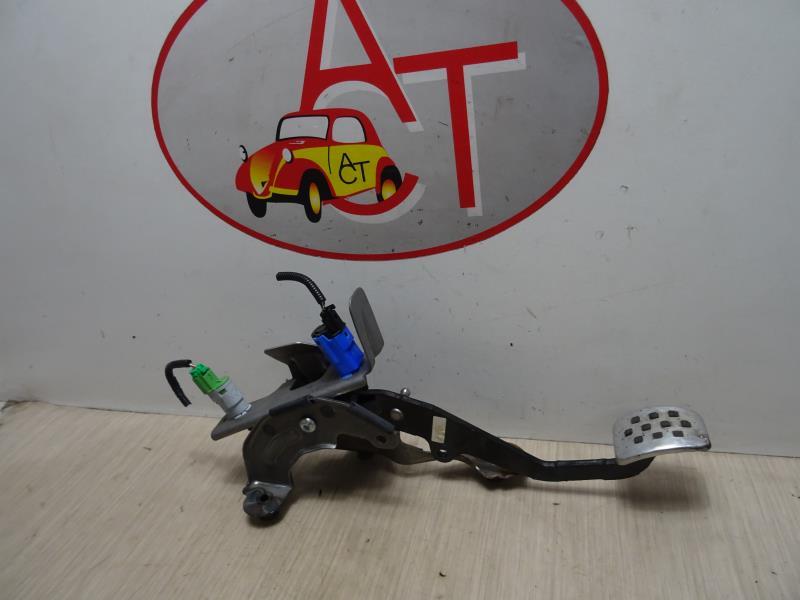 Pedale d'embrayage RENAULT CAPTUR 1 PHASE 2 Essence - 1