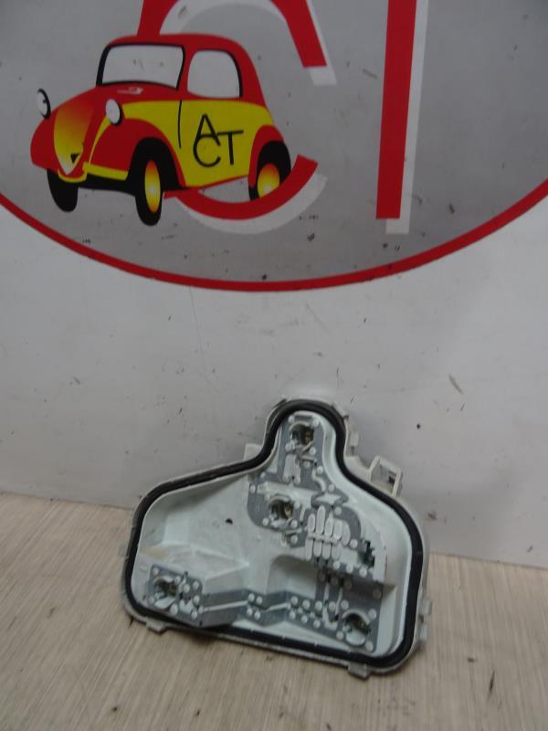 Base portalampade fanale posteriore destro AUDI A3 2 PHASE 1 Diésel - 1