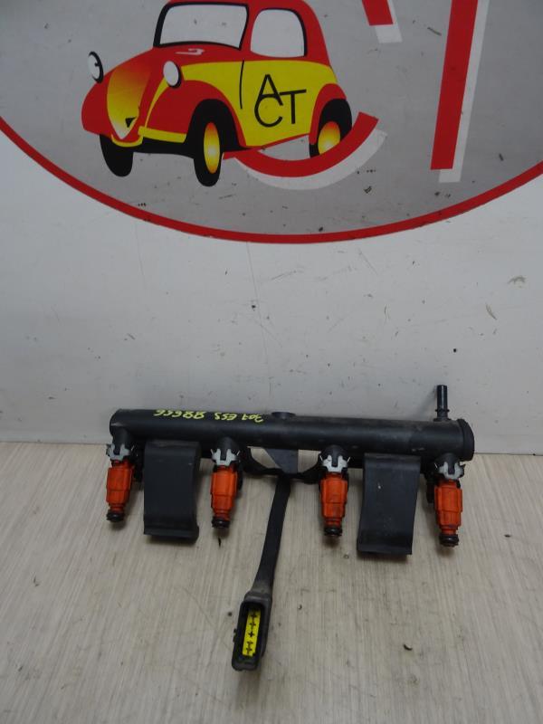 Rampe injection PEUGEOT 307 PHASE 1 Essence - 1