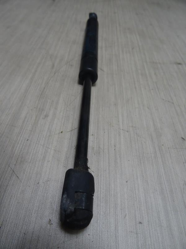 Verin de capot BMW X3 E83 PHASE 1 Diesel - 1