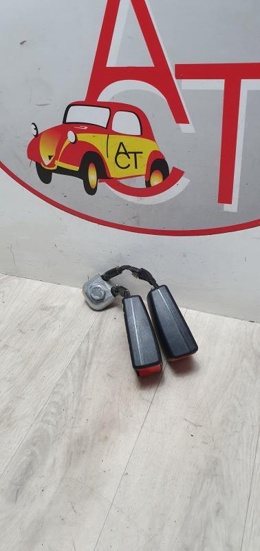 Aggancio cintura sicurezza posteriore sinistro VOLKSWAGEN POLO 5 PHASE 1 Gasolina - 1