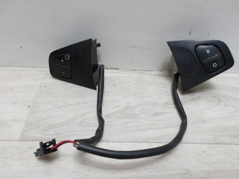 Bouton/Interrupteur RENAULT CLIO 4 PHASE 1 Diesel - 1