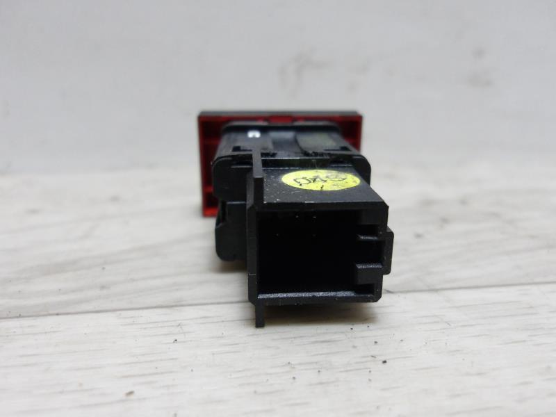 Interruttore luci emergenza VOLKSWAGEN POLO 5 PHASE 1 Gasolina - 1