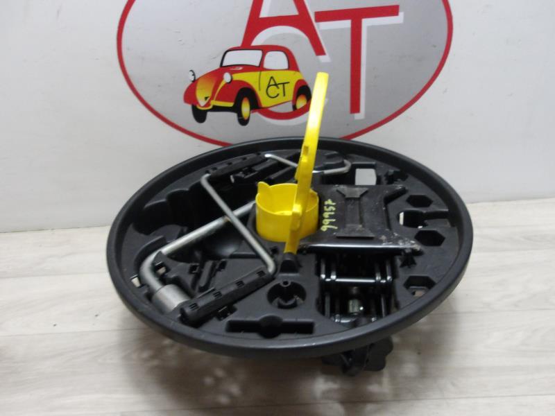 Cric (Ensemble depannage) RENAULT CLIO 2 PHASE 1 Essence - 1