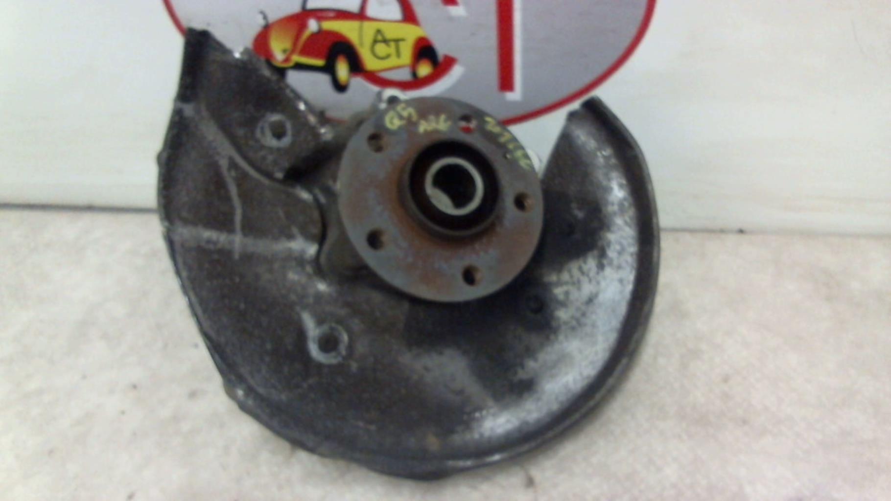 Fusee arriere gauche AUDI Q5 1 PHASE 1 Essence - 1