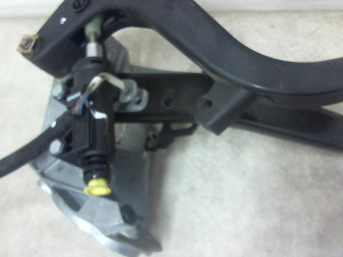 Pedalier BMW SERIE 1 E87 PHASE 1 Diesel - 1