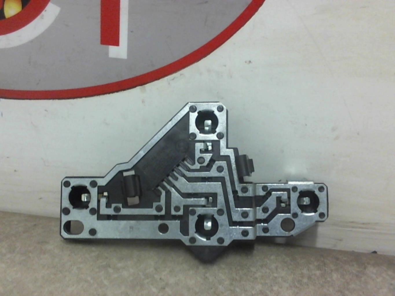 Base portalampade fanale posteriore destro BMW SERIE 1 E87 PHASE 1 Diésel - 1