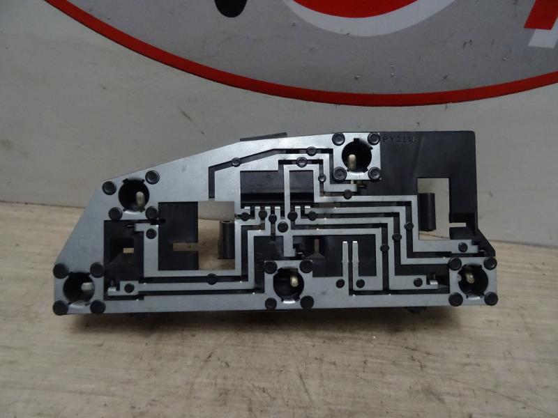 Base portalampade fanale posteriore destro PEUGEOT 406 PHASE 1 Diésel - 1