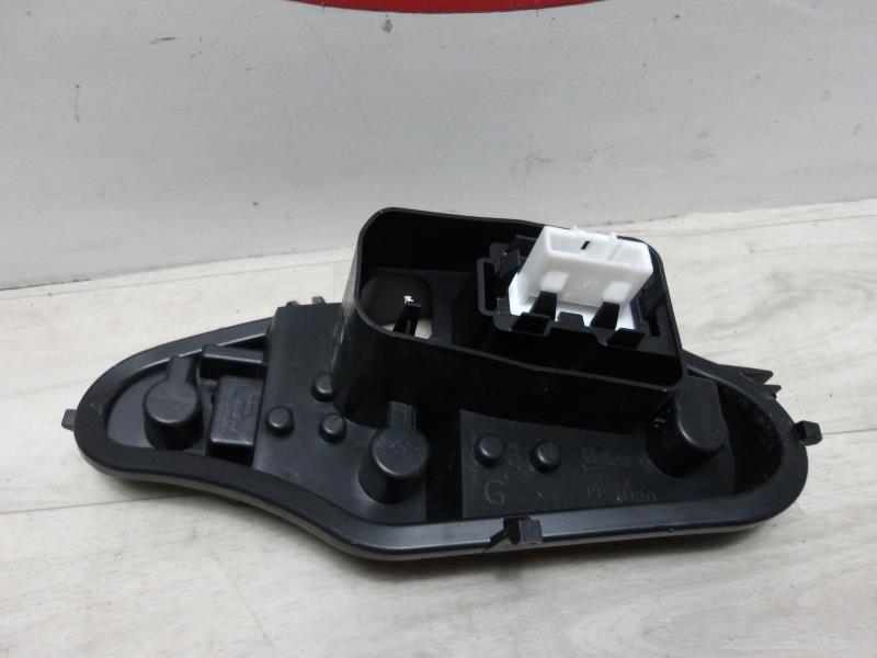 Base portalampade fanale posteriore sinistro CITROEN C3 2 PHASE 1 Gasolina - 1
