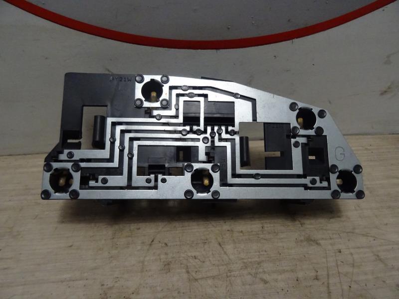 Base portalampade fanale posteriore sinistro PEUGEOT 406 PHASE 1 Diésel - 1