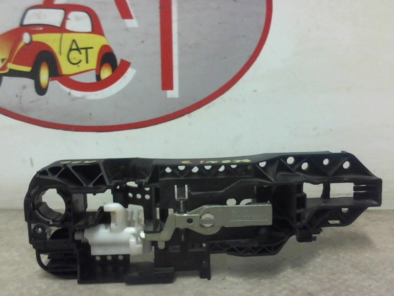Supporto maniglia portiera posteriore sinistra RENAULT SCENIC 3 PHASE 3 Diésel - 1