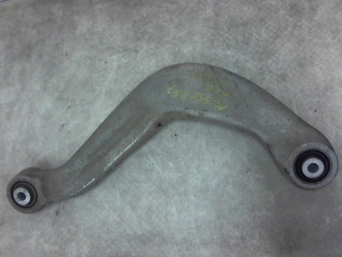 Triangle avant gauche AUDI A4 3 AVANT S4 PHASE 1 BREAK Essence - 1