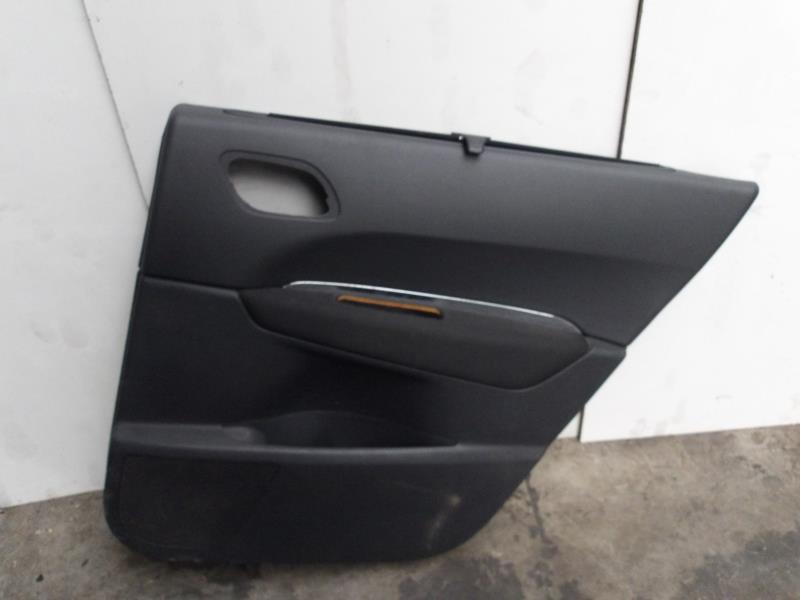Pannello portiera posteriore destro PEUGEOT 5008 1 PHASE 1 Diésel - 1
