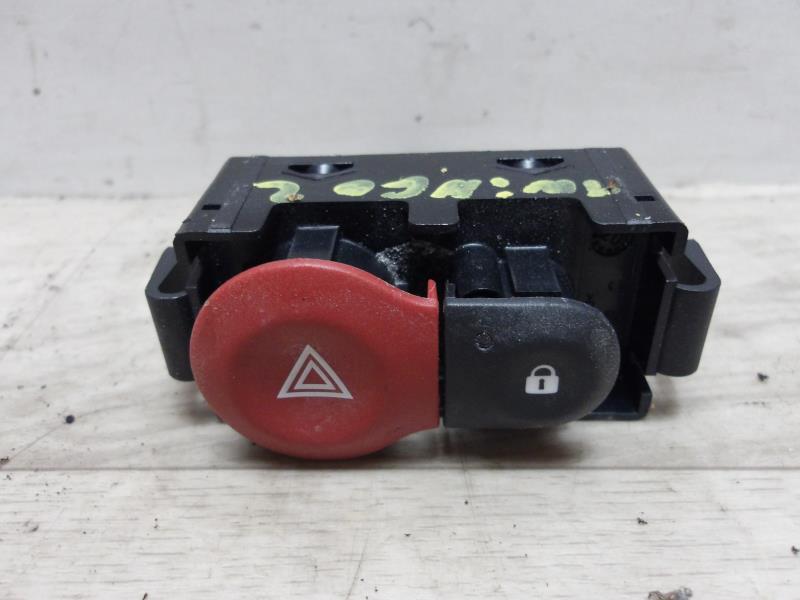 Bouton de warning RENAULT TWINGO 3 Essence - 1