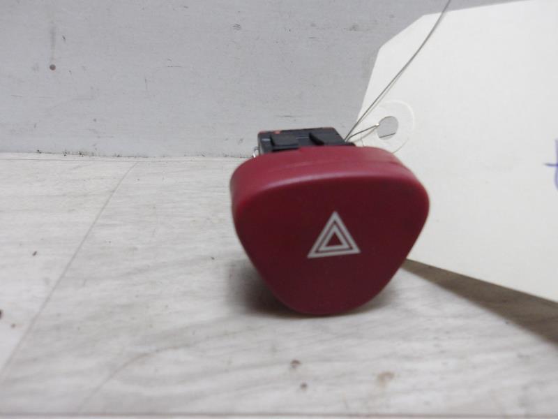 Bouton de warning CITROEN C2 PHASE 1 Essence - 1