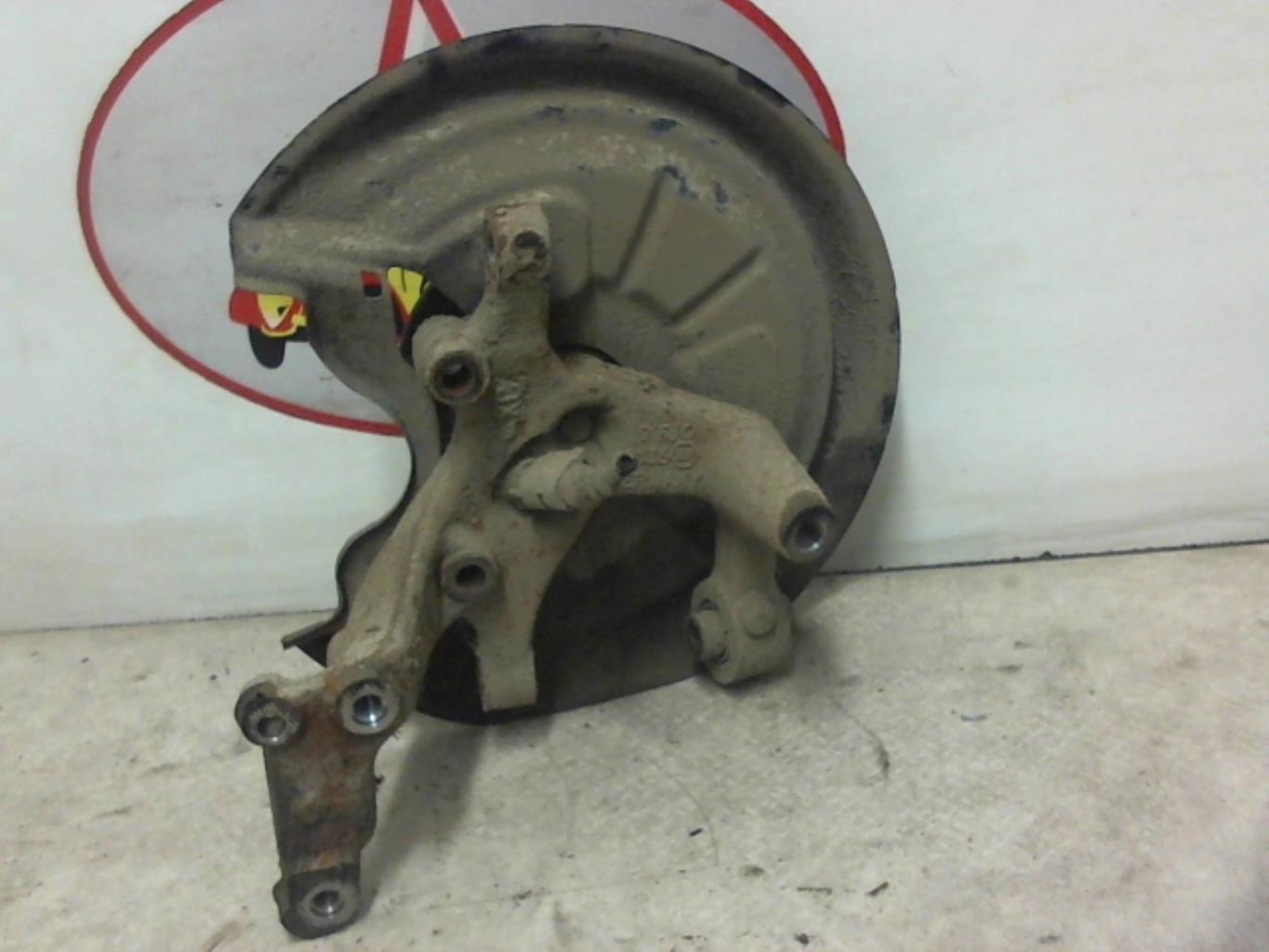 Fusee avant gauche AUDI A3 2 PHASE 2 Diesel - 1