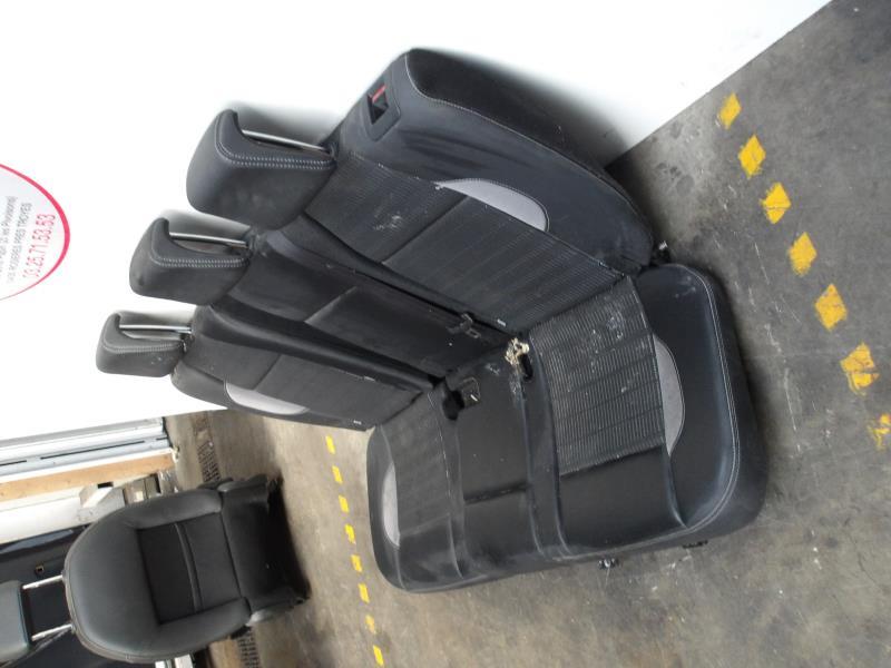 Interieur complet PEUGEOT 2008 1 PHASE 1 Diesel - 1