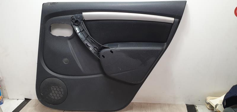 Pannello portiera posteriore destro DACIA DUSTER 1 PHASE 1 Diésel - 1